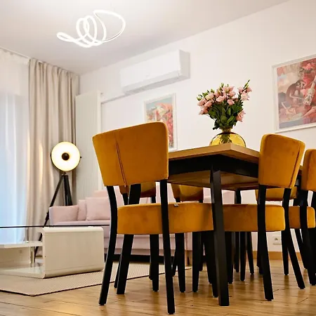 Апартаменты 3 In Mennica
