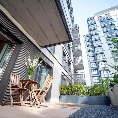 Mennica Patronus Private * وارسو