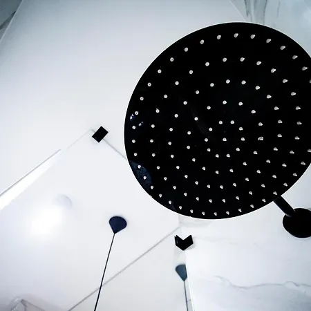 Mennica Patronus Private شقة