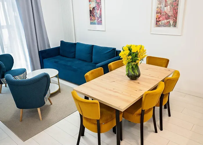 Mennica Patronus Private شقة